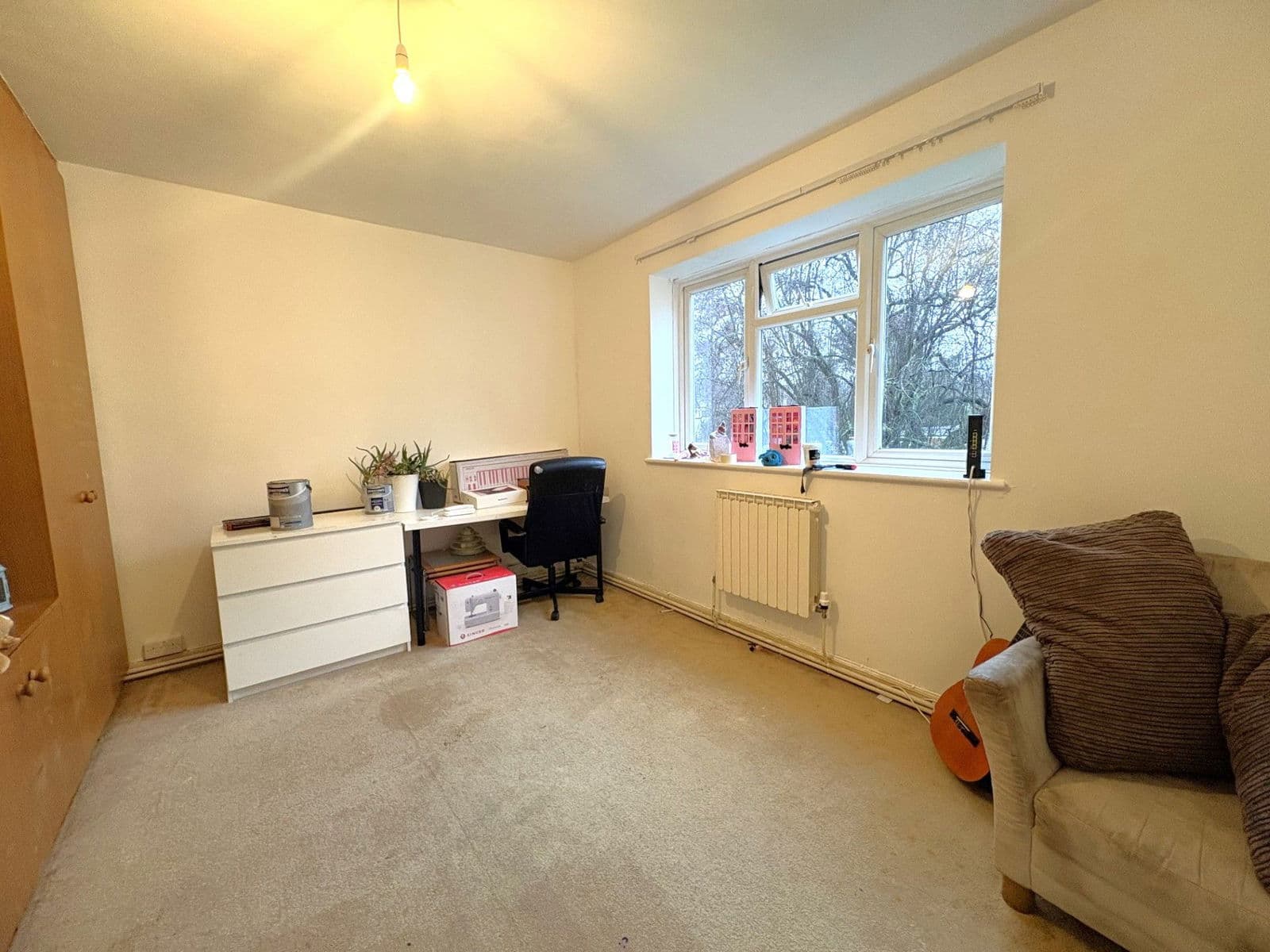2 Bed Flat, Regents Court, Edgware — photo 7