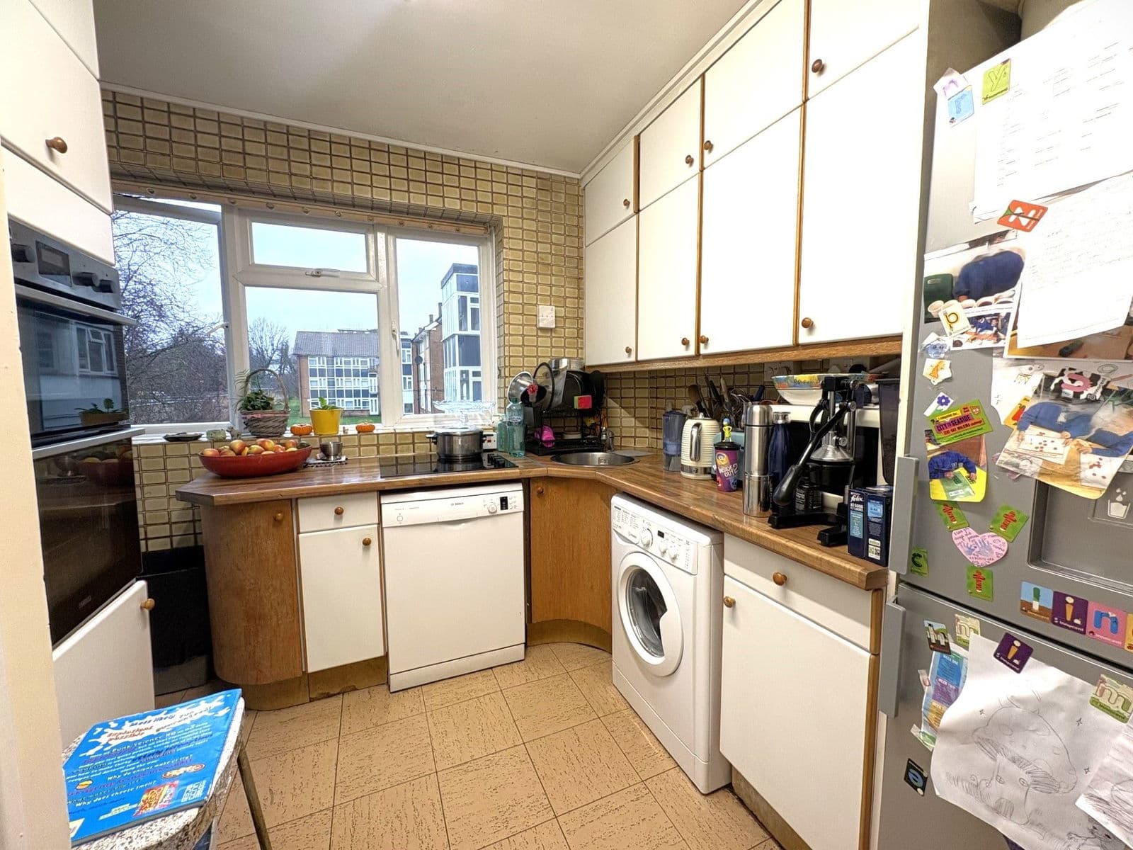 2 Bed Flat, Regents Court, Edgware — photo 5