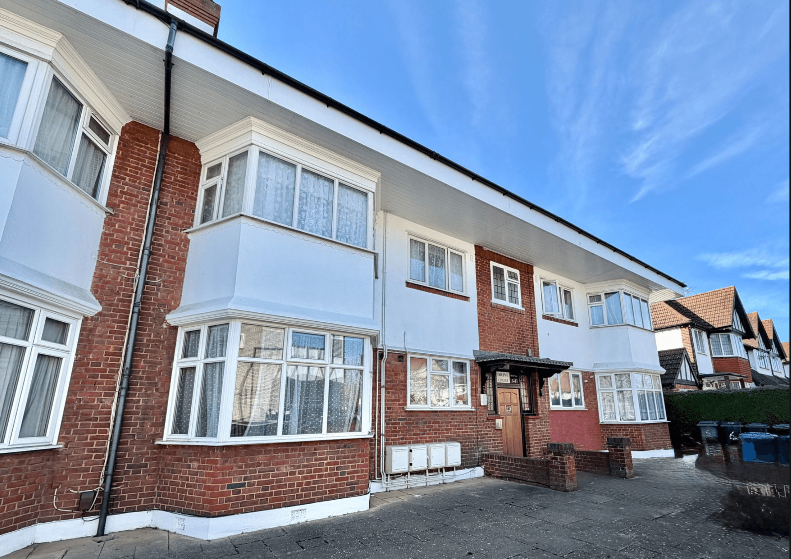 1 Bed Flat, Drive Court, The Drive, Edgware