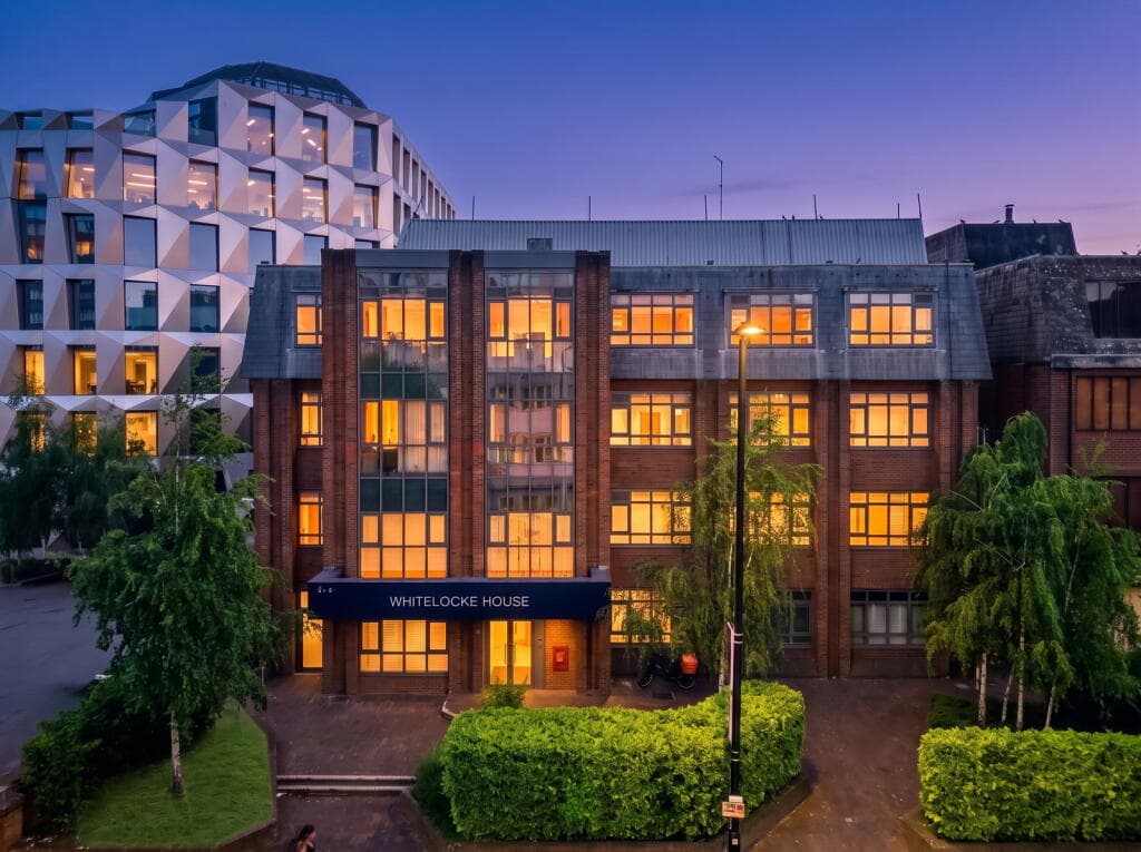 A Two Bedroom Apartment in a great location