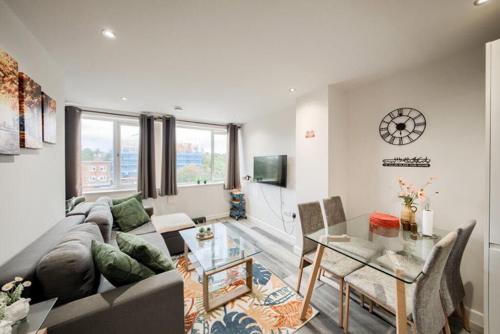 Investment Opportunity- One Bedroom Flat — photo 6