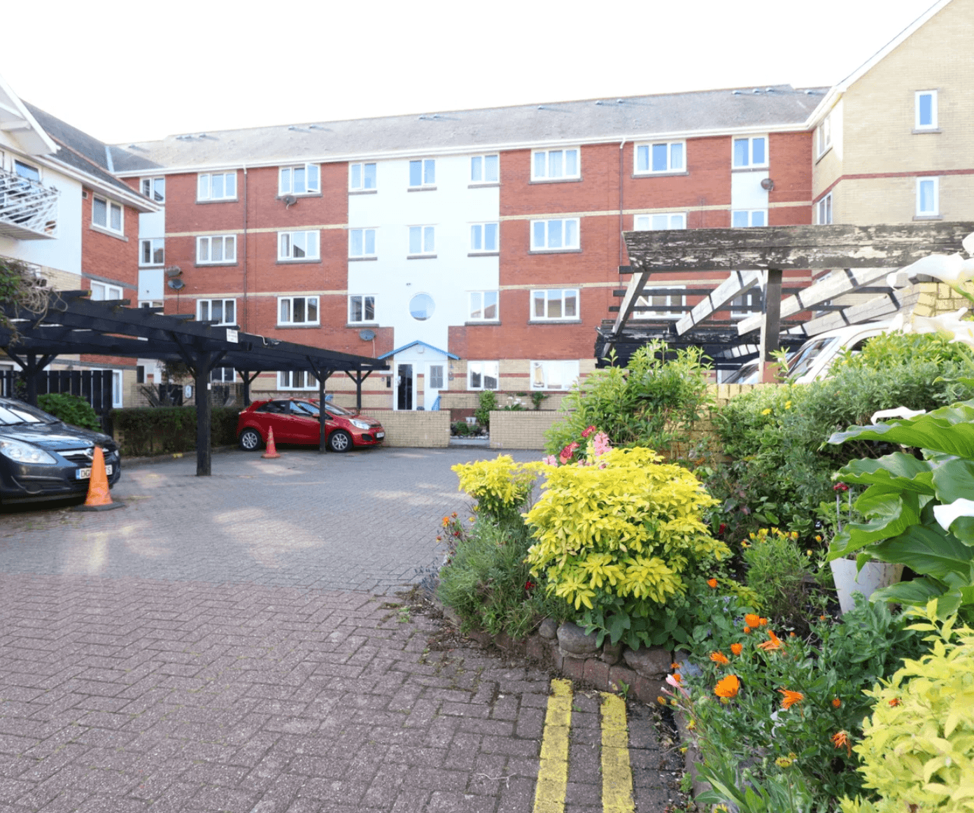 2 bedroom flat with Garden Access — photo 5