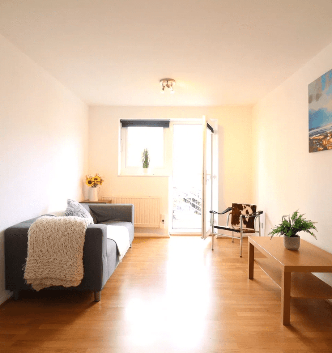 2 Bedroom Maisonette with Balcony and Courtyard access — photo 2