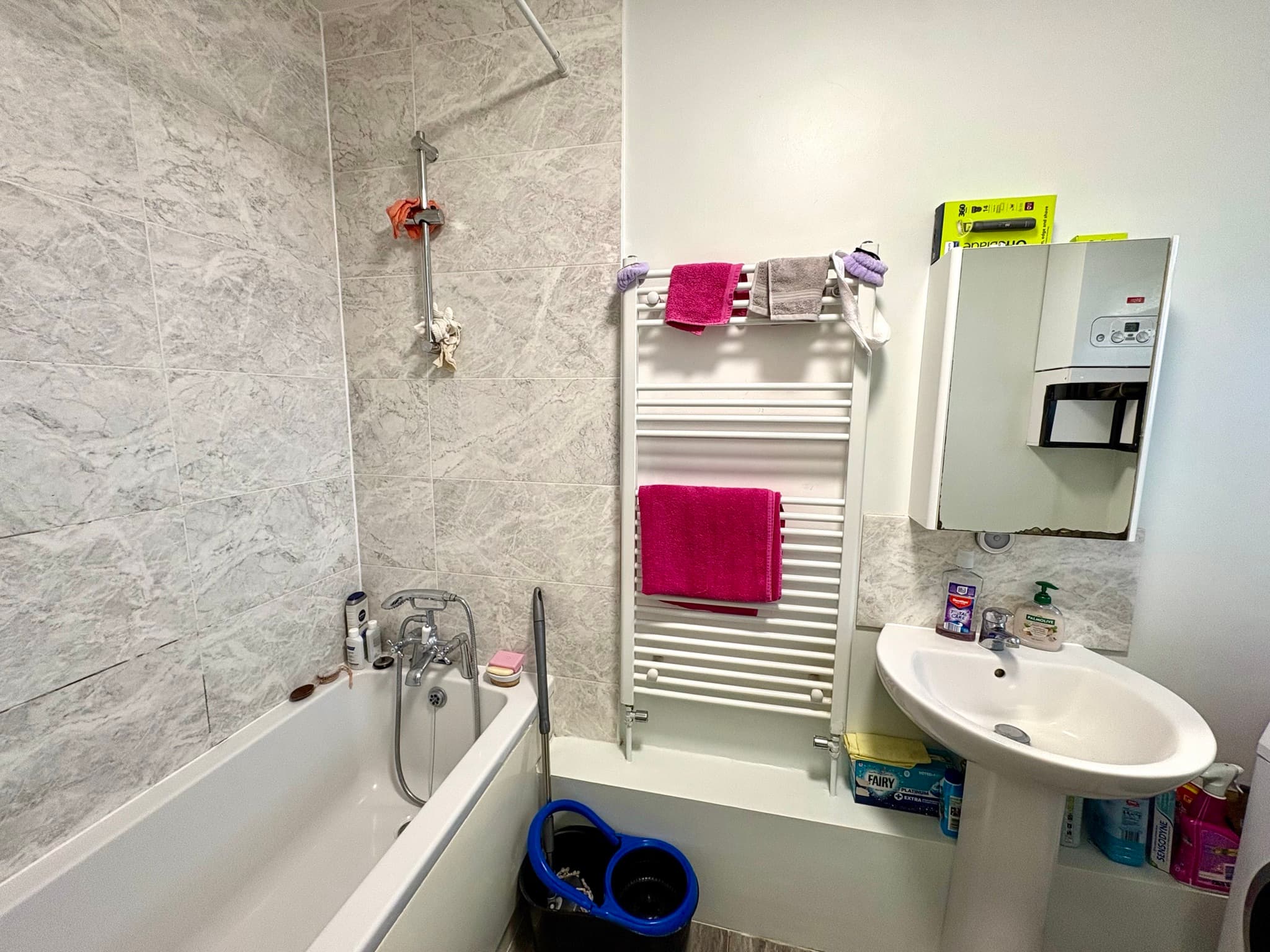 A One Bedroom Flat within walking distance to the high street — photo 7